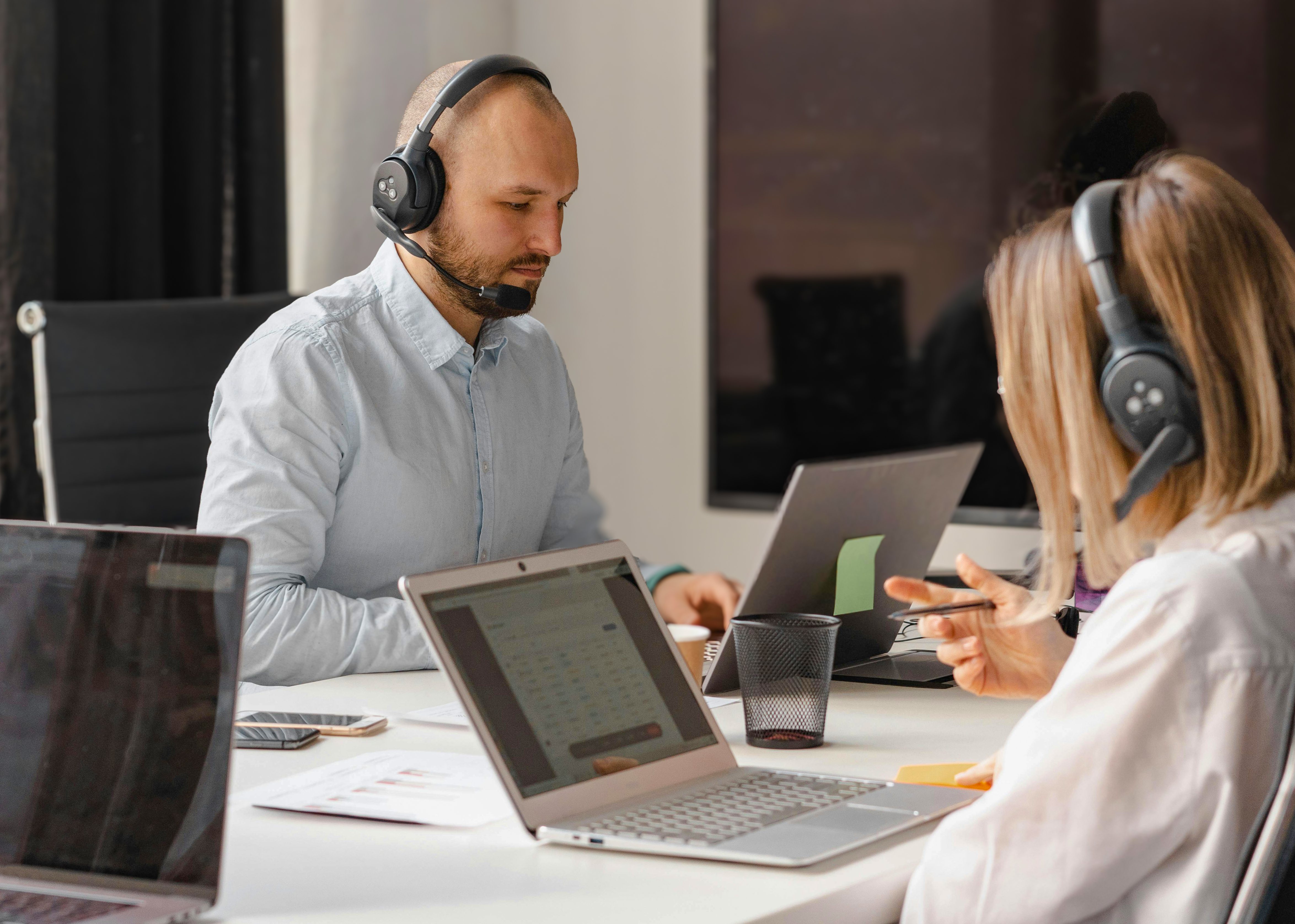 pexels-mikhail-nilov-7682087 1